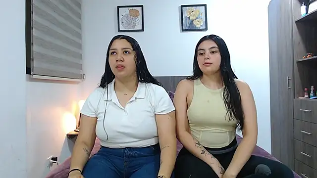 Snapshot of Scarlett_Jazmin chatting on May 16, 2026, 4:53 am Scarlett Jazmin online show from May 16, 2026, 4:53 am