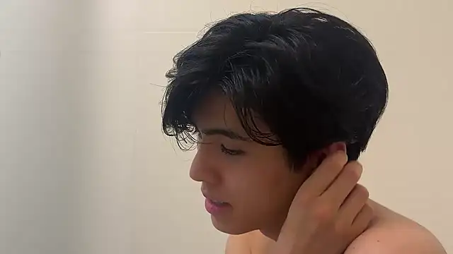 Lio kun online show from October 6, 2025, 10:12 am