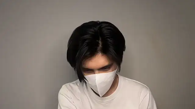 Lio kun online show from November 17, 2025, 3:07 pm