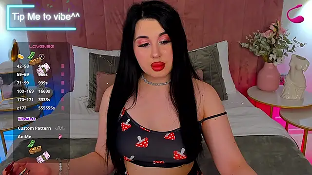 Snapshot of Mayzzie chatting on October 19, 2025, 7:47 pm Mayzzie online show from October 19, 2025, 7:47 pm