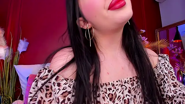 Mayzzie online show from July 18, 2026, 7:39 pm