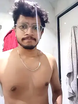 skinnyyyyyyyyy online show from July 13, 2026, 4:04 am