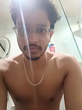 skinnyyyyyyyyy online show from August 5, 2026, 4:37 am