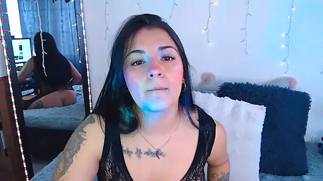 Samanta james19 online show from July 26, 2026, 6:04 pm