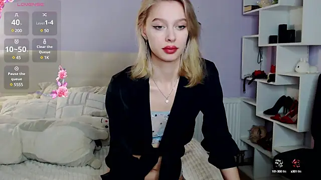 White Lioness online show from December 2, 2024, 3:25 pm