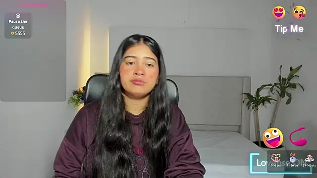 AliceMayer1 online show from February 3, 2025, 3:31 am