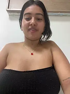 AliceMayer1 online show from February 9, 2025, 12:19 pm