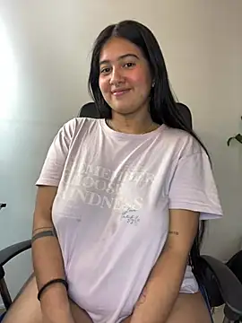 AliceMayer1 online show from March 3, 2025, 7:43 am