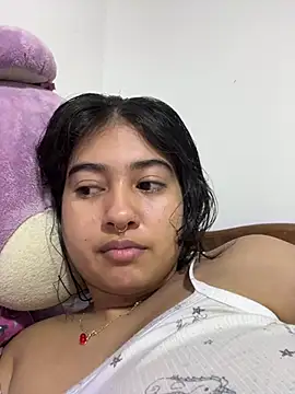 AliceMayer1 online show from March 5, 2025, 11:38 pm