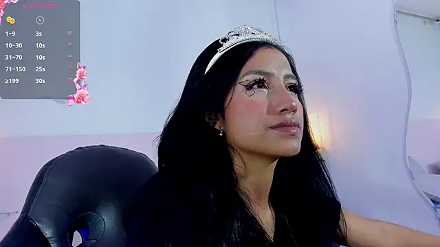 Snapshot of naomiii__ chatting on September 25, 2025, 12:09 pm naomiii   online show from September 25, 2025, 12:09 pm