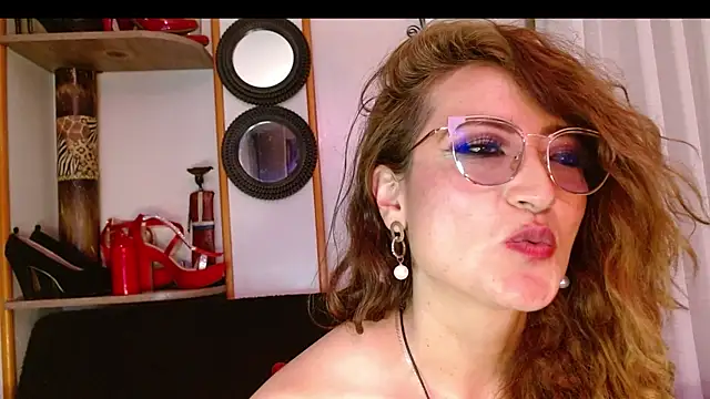 Snapshot of AdeleMourfg chatting on February 10, 2025, 9:04 am AdeleMourfg online show from February 10, 2025, 9:04 am