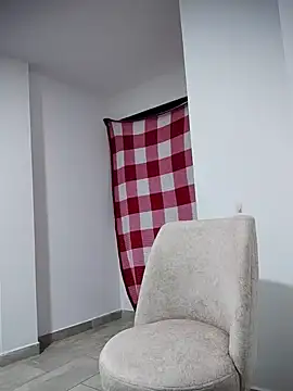 Snapshot of _Prinscarlet_ chatting on February 15, 2026, 2:19 am Prinscarlet online show from February 15, 2026, 2:19 am