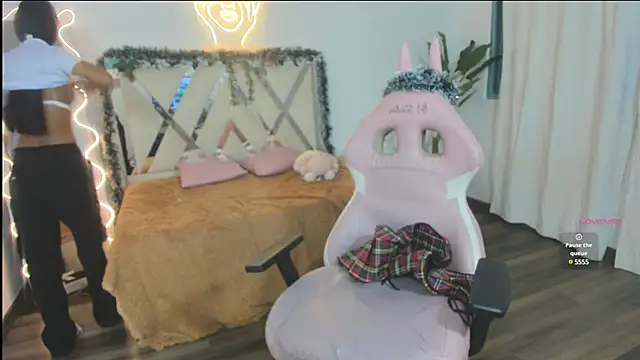 Jazmin tay online show from December 27, 2024, 1:32 am
