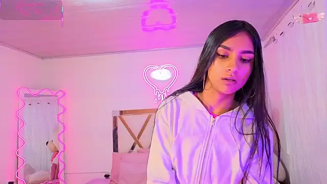 Snapshot of Jazmin_tay chatting on September 15, 2025, 12:05 pm Jazmin tay online show from September 15, 2025, 12:05 pm