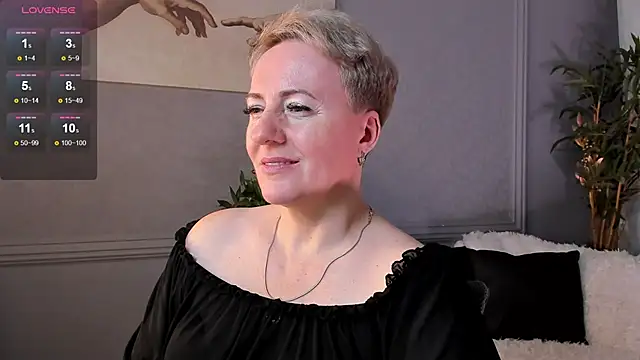 Nika Smit online show from March 5, 2025, 8:32 am