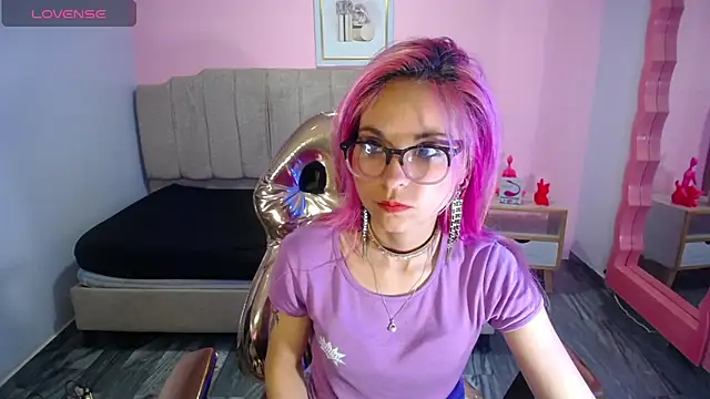 abril ch  online show from October 20, 2025, 10:38 am