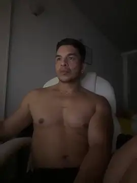 Snapshot of estebandelouis chatting on January 28, 2025, 3:47 am estebandelouis online show from January 28, 2025, 3:47 am