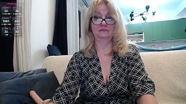 Blond Woman online show from January 26, 2025, 9:29 pm