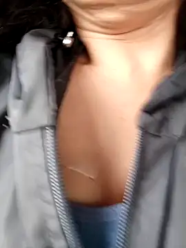 Snapshot of NATHALIA-28_ chatting on September 13, 2025, 3:34 pm NATHALIA-28  online show from September 13, 2025, 3:34 pm