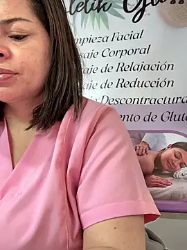 Snapshot of NATHALIA-28_ chatting on October 17, 2025, 12:19 pm NATHALIA-28  online show from October 17, 2025, 12:19 pm