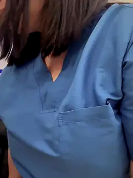 NATHALIA-28  online show from November 28, 2025, 11:57 am