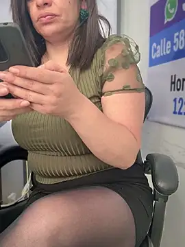 NATHALIA-28  online show from December 17, 2025, 12:11 pm