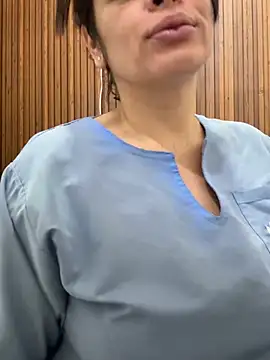 NATHALIA-28  online show from June 26, 2026, 12:20 pm