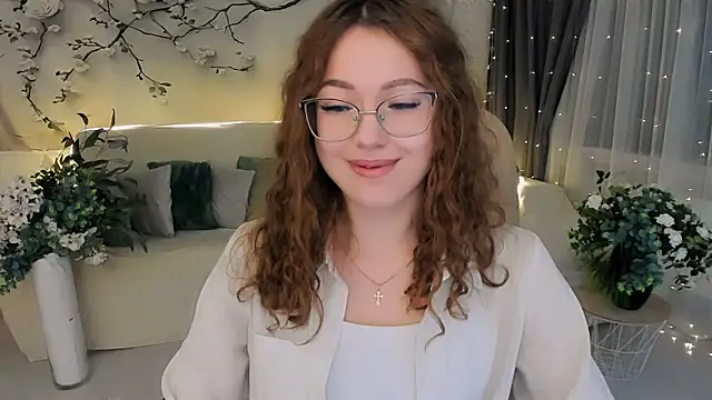 SereneFlame online show from November 28, 2025, 4:09 pm