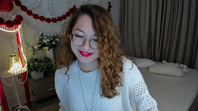 Snapshot of SereneFlame chatting on June 4, 2026, 4:02 pm SereneFlame online show from June 4, 2026, 4:02 pm