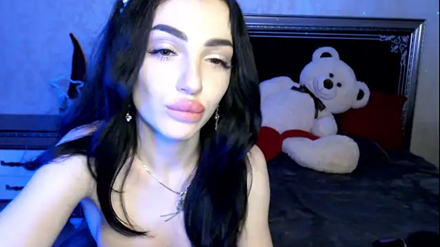 NancyLovee  online show from December 27, 2024, 4:04 am