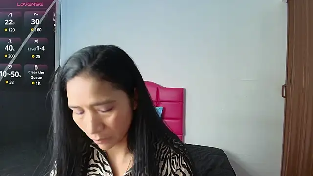 ScarleetJhonson  online show from February 1, 2025, 11:43 am