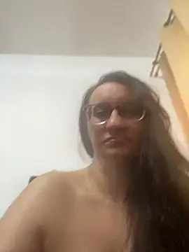 gloria7v05 online show from May 27, 2026, 2:14 pm