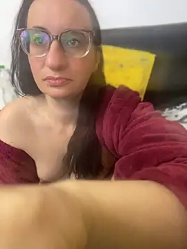 gloria7v05 online show from June 1, 2026, 1:18 am
