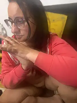 gloria7v05 online show from June 16, 2026, 2:47 am
