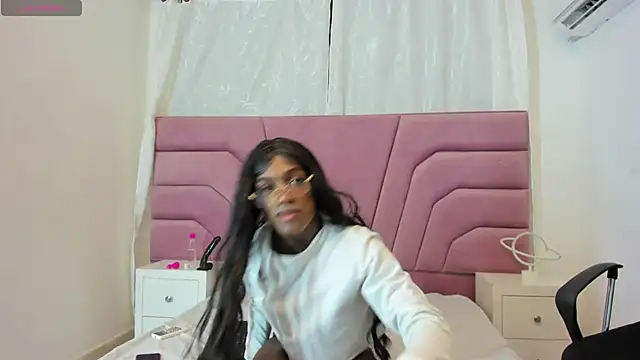 aishasounders online show from December 25, 2024, 6:41 pm