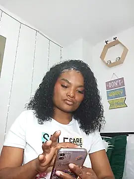 gianna smith online show from October 16, 2025, 7:48 pm