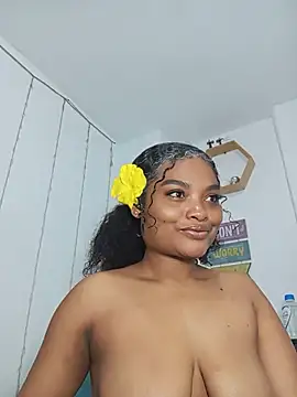 Snapshot of gianna_smith chatting on June 30, 2026, 4:24 am gianna smith online show from June 30, 2026, 4:24 am