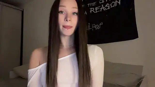 Snapshot of ur_molly chatting on October 14, 2025, 2:51 pm ur molly online show from October 14, 2025, 2:51 pm