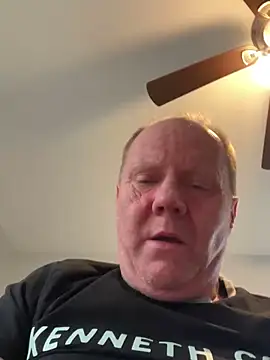 Snapshot of masterjerseyjoe chatting on January 3, 2025, 4:16 pm masterjerseyjoe online show from January 3, 2025, 4:16 pm