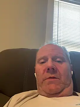 Snapshot of masterjerseyjoe chatting on January 9, 2025, 2:07 pm masterjerseyjoe online show from January 9, 2025, 2:07 pm