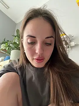 AmiLavs online show from March 5, 2026, 11:06 am