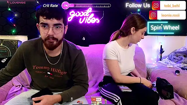 MrAndMrsSavage online show from December 4, 2024, 7:12 pm