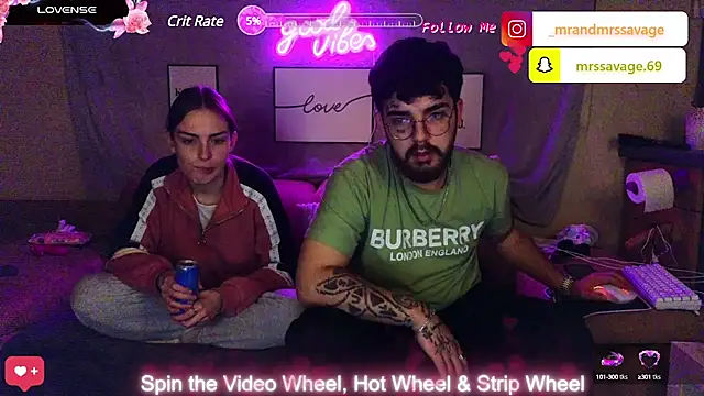 MrAndMrsSavage online show from January 21, 2025, 9:57 pm