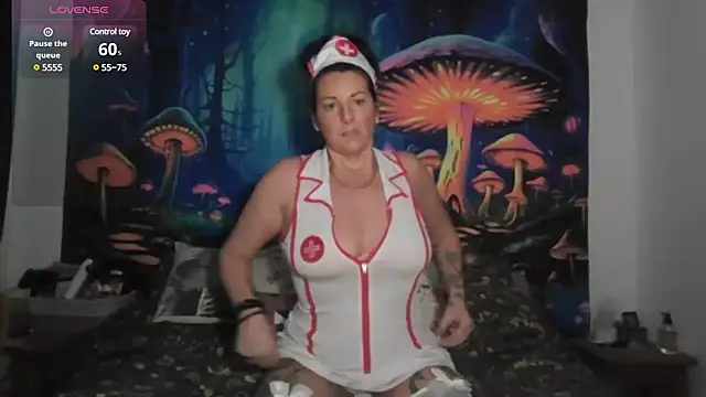 tattoomilf86 online show from December 4, 2024, 2:48 pm