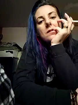 tattoomilf86 online show from February 4, 2025, 2:43 pm