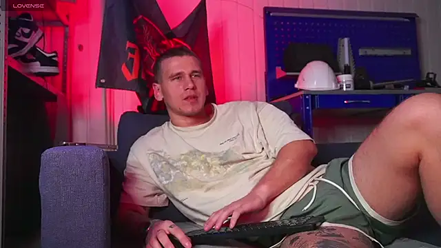 Snapshot of vance_rulez chatting on October 3, 2025, 5:04 am vance rulez online show from October 3, 2025, 5:04 am