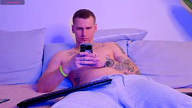 Snapshot of vance_rulez chatting on October 3, 2025, 5:10 pm vance rulez online show from October 3, 2025, 5:10 pm