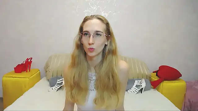 KlaryBrait online show from December 4, 2024, 8:34 am