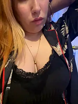 MyaGaL online show from December 7, 2024, 3:52 pm