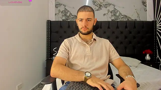 MaximusDick1  online show from June 21, 2026, 12:08 pm